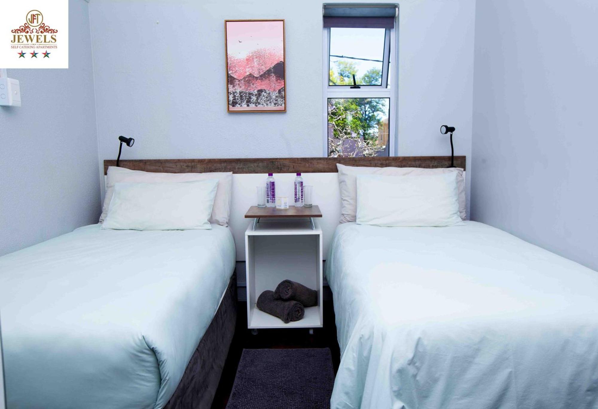 Jft Self Catering Units Bed and Breakfast East London Εξωτερικό φωτογραφία