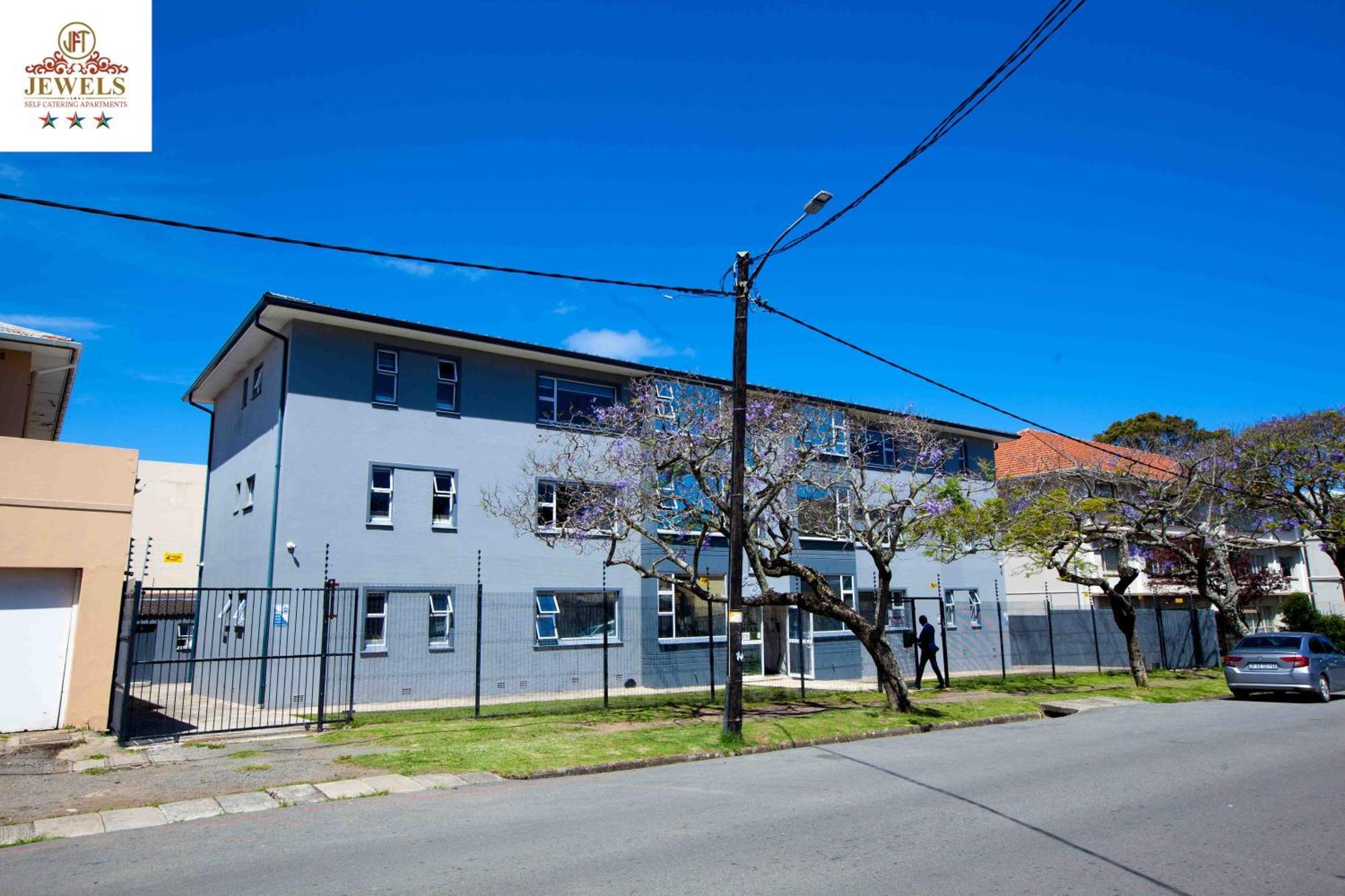 Jft Self Catering Units Bed and Breakfast East London Εξωτερικό φωτογραφία